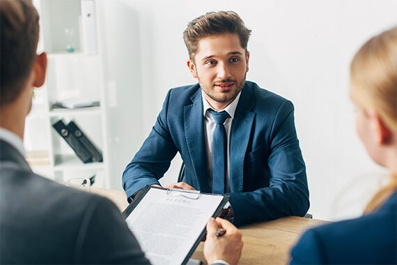 Big companies want to hire graduates, but they have to get used to the fact that young people’s priorities have changed. Big companies want to hire graduates, but they have to get used to the fact that young people’s priorities have changed.